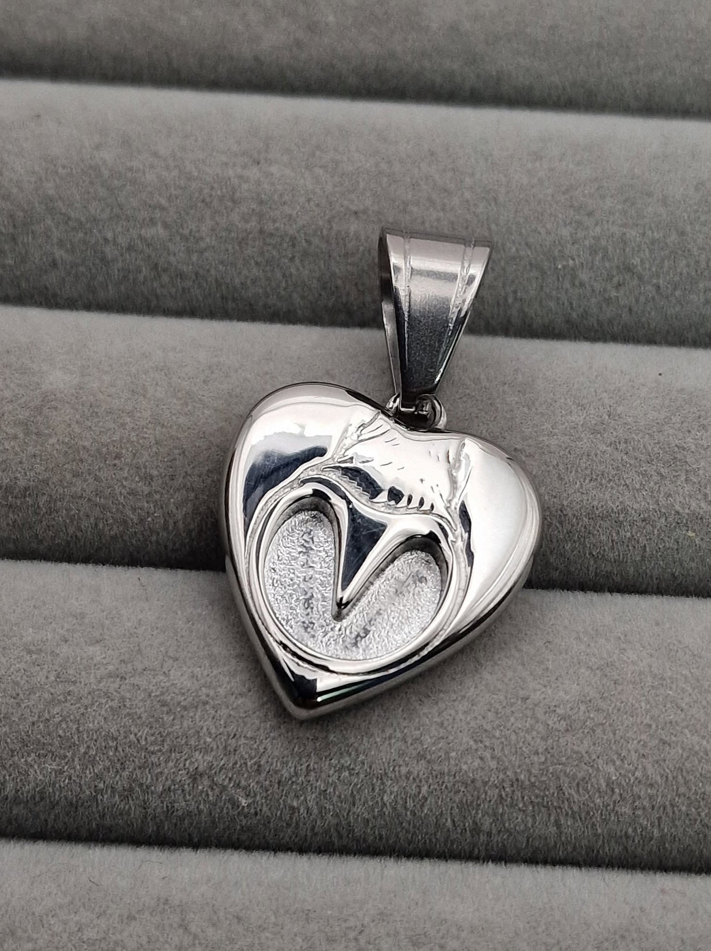 925 Sterling Silver, Horse Hoof Heart Blank Bezel Pendant, Good for Pour Resin & Ashes Work, Keepsake/Breastmilk DIY Crafts